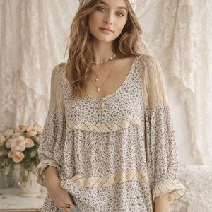 Patterson J. Kincaid Silk Floral Blouse Top Sz XS Dainty Floral Blue Shabby Chic